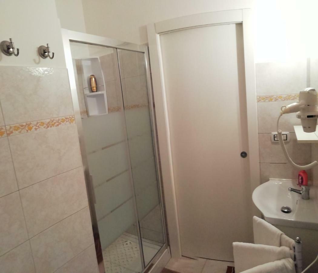 Apartment Urbino 33 Roma Dış mekan fotoğraf