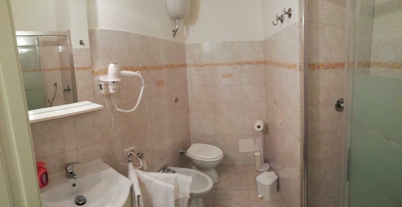 Apartment Urbino 33 Roma Dış mekan fotoğraf