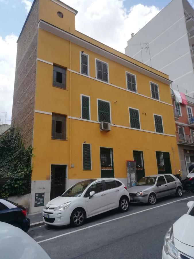 Apartment Urbino 33 Roma Dış mekan fotoğraf