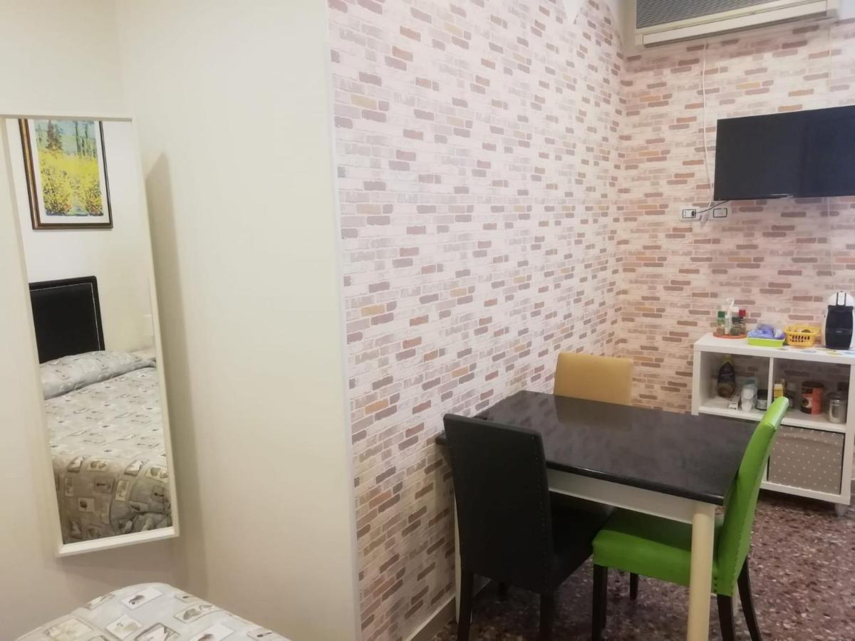 Apartment Urbino 33 Roma Dış mekan fotoğraf