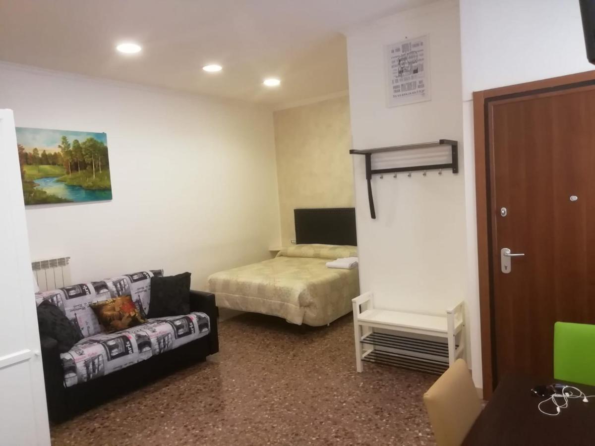 Apartment Urbino 33 Roma Dış mekan fotoğraf